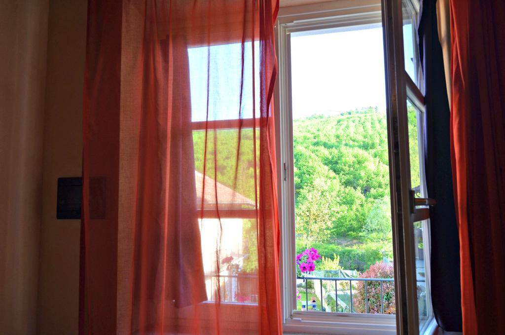 Cascina Il Convivio Konuk evi Diano dʼAlba Oda fotoğraf