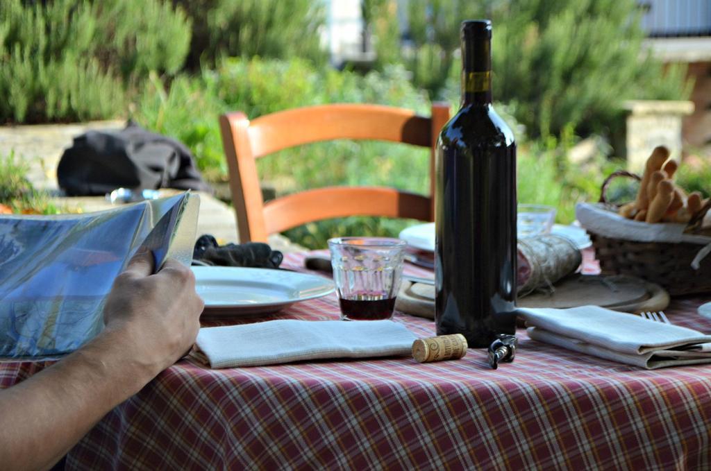 Cascina Il Convivio Konuk evi Diano dʼAlba Dış mekan fotoğraf